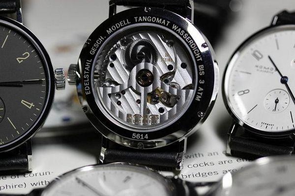 梅花手表维修价格查询官网（梅花表内杂质）